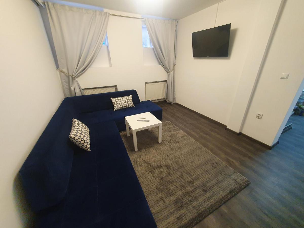 3 Rooms Cinema Garden Parking House Bukares Bagian luar foto